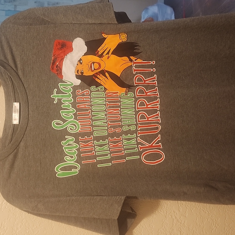She Show women's t-shirt.    Box 14